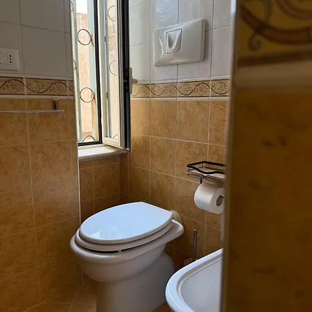 Le Tre Ceraselle House شقة نابولي